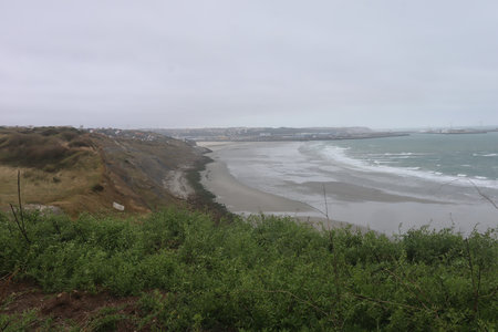 2019_0906 sentier côtier de Bray-Dunes à Etaples, IMG_0947 boulogne vue depuis la pointe de la creche_z