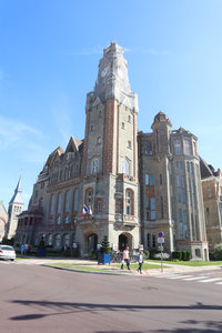 2019_0906 sentier côtier de Bray-Dunes à Etaples, IMG_1075 hotel de ville du touquet_z