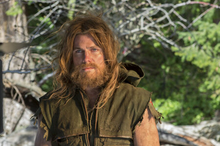 Arrow - Stills 101 - Pilot, Stephen Amell as Arrow