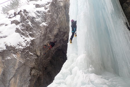 2020-01-27-28-cascade-de-glace, 2020-01-28-alpes-aventure-cascade-de-glace-ceillac-sombre-heros-11