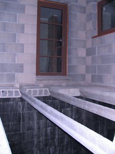 2012-07 construire à st Prim, 131210 cuve-entree08.JPG