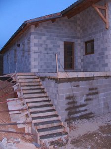 2012-07 construire à st Prim, 131217 escalier01.JPG