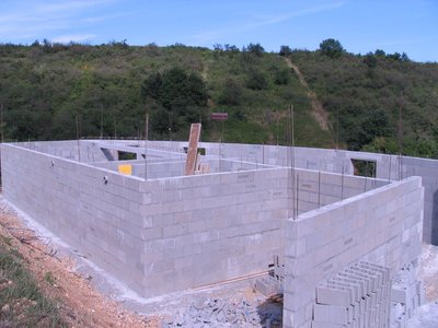 2012-07 construire à st Prim, 120729 consrtu04