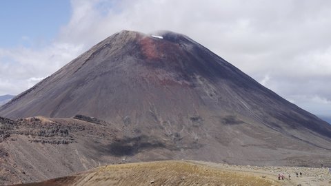 Nouvelle Zélande, novembre à janvier 2019-20, _1280366 Ngauruhoe  2287m   Tongariro NP  ile du nord