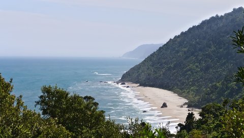 Nouvelle Zélande, novembre à janvier 2019-20, _1260554 raw Scotts Beach  depuis  Kohaihai Bluff  Heaphy Track  ile du sud