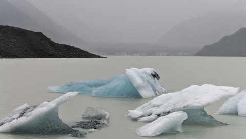 Nouvelle Zélande, novembre à janvier 2019-20, _1270479 raw Lac Tasman  Aoraki Mt Cook  ile du sud