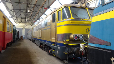 PFT-TSP - Musée Retro Train à St-Ghislain, collection du PFT (Patrimoine Ferroviaire Touristique). Certaines de ces machines roulent encore, notamment lors du festival du Bocq à la mi-août :-) , DSC05320