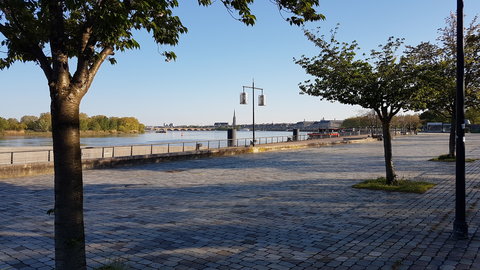 Bordeaux, Les quais