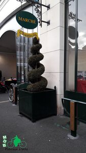Stationnements vélos, Marché Chantecoq gauche
