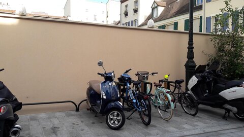 Stationnements vélos, Four