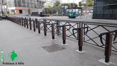 Stationnements vélos, André Prothin Courbevoie