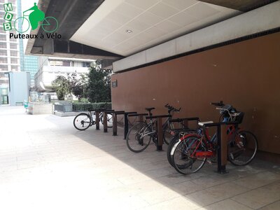 Stationnements vélos, Corolles