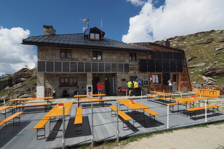 2020-06-21-26-grand-paradis, montee-refuge-chabod-alpinisme-alpes-aventure-guillaume-2020-06-24-18