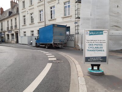 AMENAGEMENTS Transitoires ACT, placeGastonPaillhouSudOuestTours_Affich