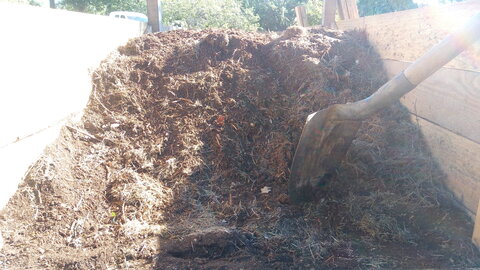 Lavernois vivrier 01 : mes premiers bacs potagers, On perçoit mieux la quantité nécessaire avec ce point de vue…