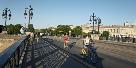 Fabien Magigue 2020, Quais rive droite, Bordeaux, Pont de Pierre