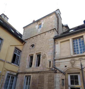 XIV Fremiot, HotelDesGriffons2  1 -compressed