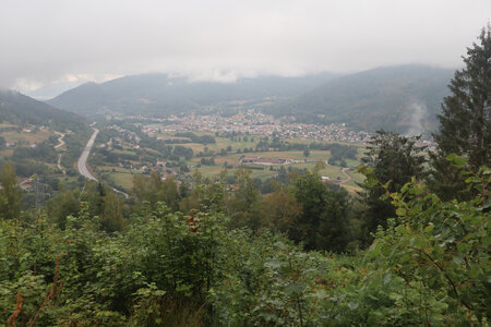 20200813-02 GR7 Ballon d'Alsace - Grancey - Beaune, 1461 Rupt-sur-Moselle et la vallée de la Moselle vues depuis le GR 7 un peu avant le col du Mont de Fourche