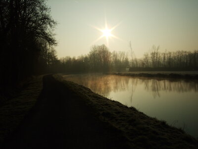 Josselin, canal de Nantes à Brest<br>@copyleft <a href=https://www.le-fab-lab.com>Le Fab'Blab</a> Licence Art Libre, canal-nantes-a-brest-sombre-2
