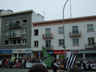 Grande parade festival Lorient 2008<br>@copyleft <a href=https://www.le-fab-lab.com>Le Fab'Blab</a> Licence Art Libre, bagad-bleidi-kamorh_camors-1