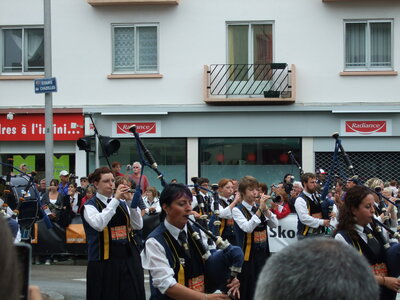 Grande parade festival Lorient 2008<br>@copyleft <a href=https://www.le-fab-lab.com>Le Fab'Blab</a> Licence Art Libre, bagad-glazik-kemper-1