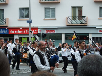 Grande parade festival Lorient 2008<br>@copyleft <a href=https://www.le-fab-lab.com>Le Fab'Blab</a> Licence Art Libre, bagad-landi-2