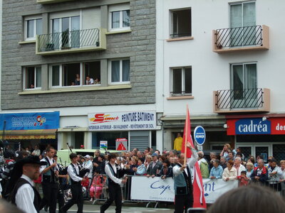 Grande parade festival Lorient 2008<br>@copyleft <a href=https://www.le-fab-lab.com>Le Fab'Blab</a> Licence Art Libre, bagad-melinerion-vannes