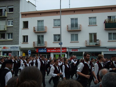 Grande parade festival Lorient 2008<br>@copyleft <a href=https://www.le-fab-lab.com>Le Fab'Blab</a> Licence Art Libre, bagad-ronsed-mor-locoal-mendon2