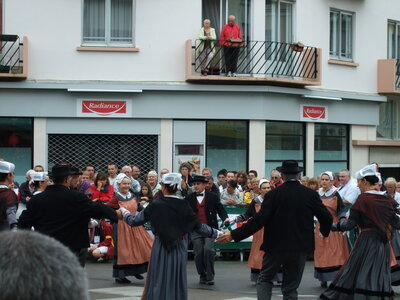Grande parade festival Lorient 2008<br>@copyleft <a href=https://www.le-fab-lab.com>Le Fab'Blab</a> Licence Art Libre, cercle-ancenis-la-javelle2