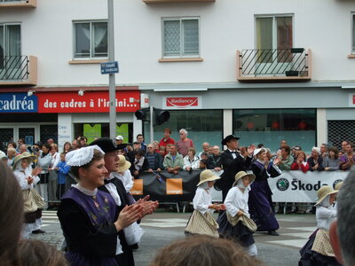 Grande parade festival Lorient 2008<br>@copyleft <a href=https://www.le-fab-lab.com>Le Fab'Blab</a> Licence Art Libre, cercle-boked-er-lann_larmor-plage2