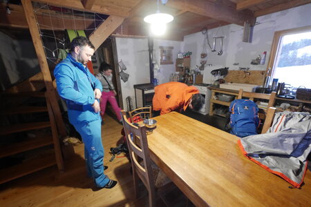 2021-01-15-17-ski-chalet-alpage-coueimian, alpes-aventure-ski-randonnee-chalet-alpage-coueimian-tete-des-raisins-2021-01-16-01