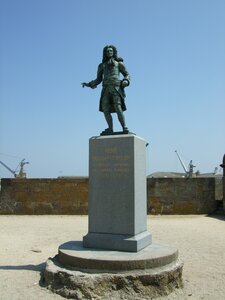 Saint-Malo 2010<br>@copyleft <a href=https://www.le-fab-lab.com>Le Fab'Blab</a> Licence Art Libre, statue-rene-duguay-trouin