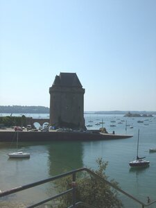 Saint-Malo 2010<br>@copyleft <a href=https://www.le-fab-lab.com>Le Fab'Blab</a> Licence Art Libre, tour-solidor