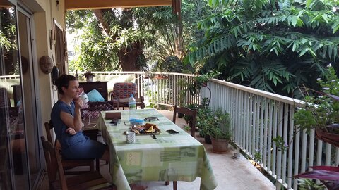 Premiers pas en Guinée, Petit-déj' à Kipé (Conakry)