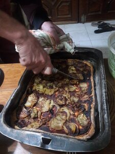 Premiers pas en Guinée, Pizza maison, sans fromage évidemment !