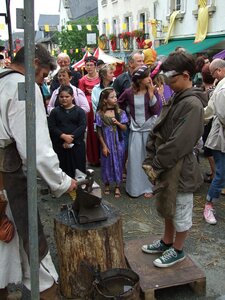 Fête médiévale Josselin 2010<br>@copyleft <a href=https://www.le-fab-lab.com>Le Fab'Blab</a> Licence Art Libre, forge-medievale-04