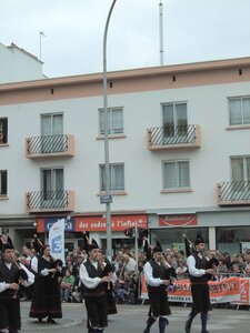 Festival interceltique Lorient 2010<br>@copyleft <a href=https://www.le-fab-lab.com>Le Fab'Blab</a> Licence Art Libre, grande-parade-festival-lorient-007