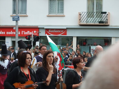 Festival interceltique Lorient 2010<br>@copyleft <a href=https://www.le-fab-lab.com>Le Fab'Blab</a> Licence Art Libre, grande-parade-festival-lorient-009