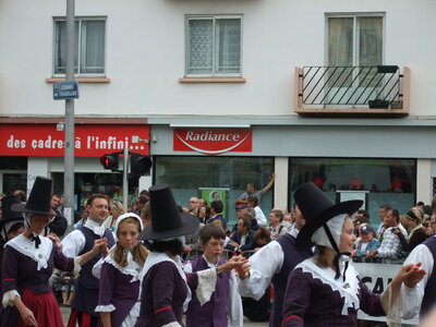 Festival interceltique Lorient 2010<br>@copyleft <a href=https://www.le-fab-lab.com>Le Fab'Blab</a> Licence Art Libre, grande-parade-festival-lorient-010