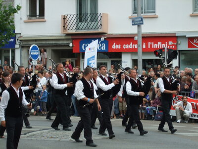 Festival interceltique Lorient 2010<br>@copyleft <a href=https://www.le-fab-lab.com>Le Fab'Blab</a> Licence Art Libre, grande-parade-festival-lorient-024