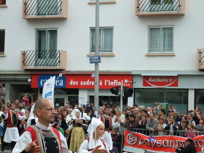 Festival interceltique Lorient 2010<br>@copyleft <a href=https://www.le-fab-lab.com>Le Fab'Blab</a> Licence Art Libre, grande-parade-festival-lorient-027