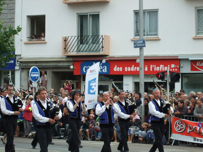Festival interceltique Lorient 2010<br>@copyleft <a href=https://www.le-fab-lab.com>Le Fab'Blab</a> Licence Art Libre, grande-parade-festival-lorient-028