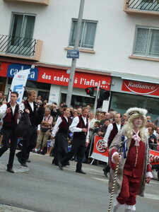 Festival interceltique Lorient 2010<br>@copyleft <a href=https://www.le-fab-lab.com>Le Fab'Blab</a> Licence Art Libre, grande-parade-festival-lorient-037