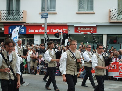 Festival interceltique Lorient 2010<br>@copyleft <a href=https://www.le-fab-lab.com>Le Fab'Blab</a> Licence Art Libre, grande-parade-festival-lorient-040