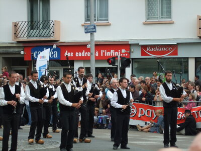 Festival interceltique Lorient 2010<br>@copyleft <a href=https://www.le-fab-lab.com>Le Fab'Blab</a> Licence Art Libre, grande-parade-festival-lorient-052