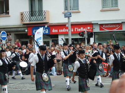Festival interceltique Lorient 2010<br>@copyleft <a href=https://www.le-fab-lab.com>Le Fab'Blab</a> Licence Art Libre, grande-parade-festival-lorient-059