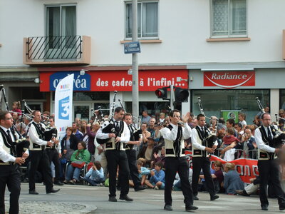 Festival interceltique Lorient 2010<br>@copyleft <a href=https://www.le-fab-lab.com>Le Fab'Blab</a> Licence Art Libre, grande-parade-festival-lorient-062