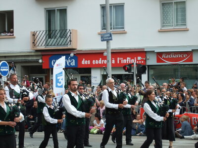 Festival interceltique Lorient 2010<br>@copyleft <a href=https://www.le-fab-lab.com>Le Fab'Blab</a> Licence Art Libre, grande-parade-festival-lorient-063