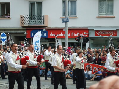 Festival interceltique Lorient 2010<br>@copyleft <a href=https://www.le-fab-lab.com>Le Fab'Blab</a> Licence Art Libre, grande-parade-festival-lorient-067