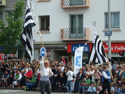 Festival interceltique Lorient 2010<br>@copyleft <a href=https://www.le-fab-lab.com>Le Fab'Blab</a> Licence Art Libre, grande-parade-festival-lorient-071